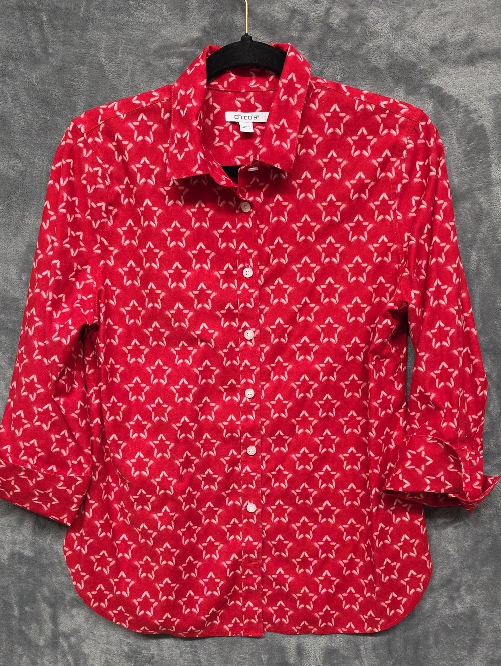 Chico's no-iron Red Button-Down Shirt with White Stars pattern sz 6